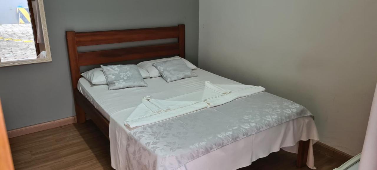 Hotel Veleiro Сао Себастиао Екстериор снимка