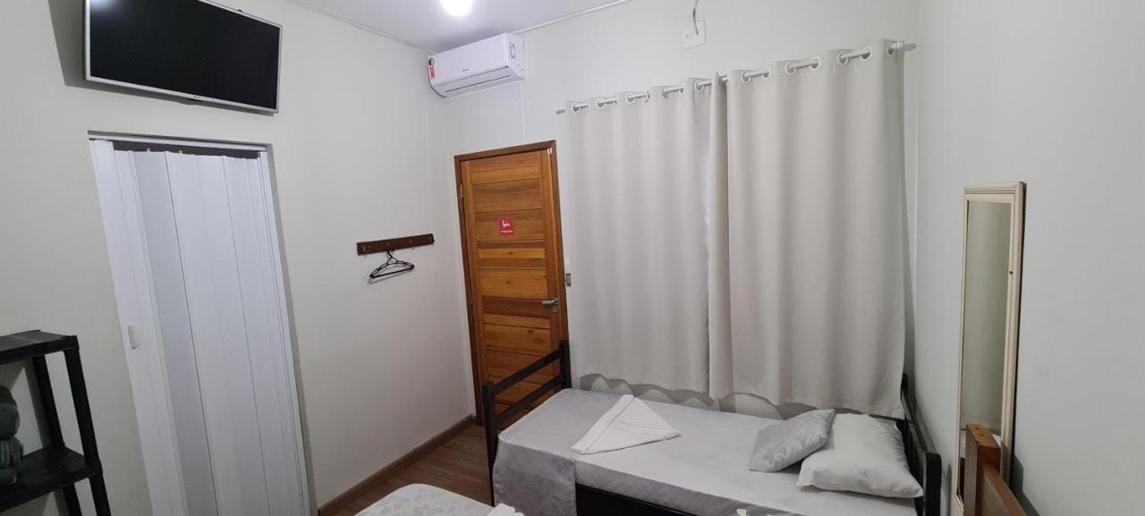 Hotel Veleiro Сао Себастиао Екстериор снимка