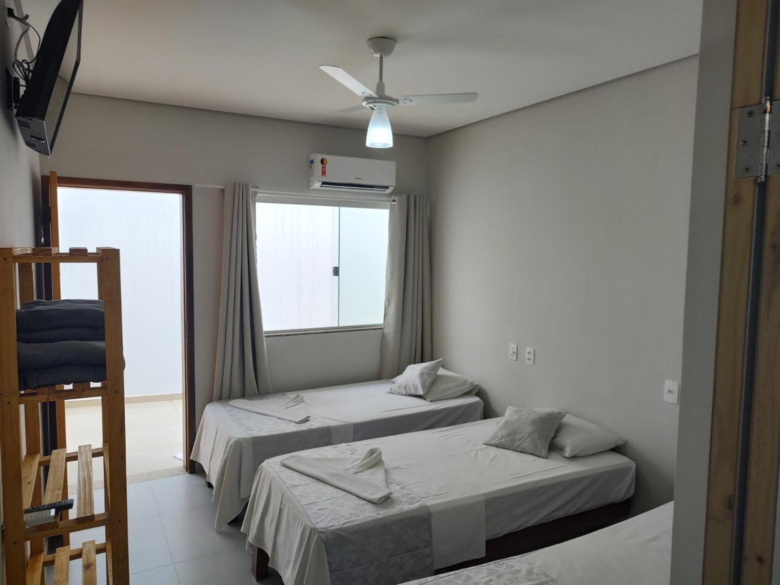 Hotel Veleiro Сао Себастиао Екстериор снимка