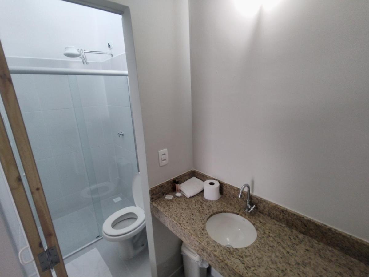 Hotel Veleiro Сао Себастиао Екстериор снимка